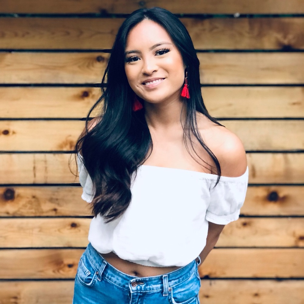 Meet your Posher, Alyssa